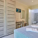 Rodriguez Hotel