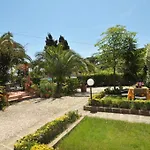 Hotel Rodriguez