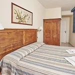 Hotel Rodriguez